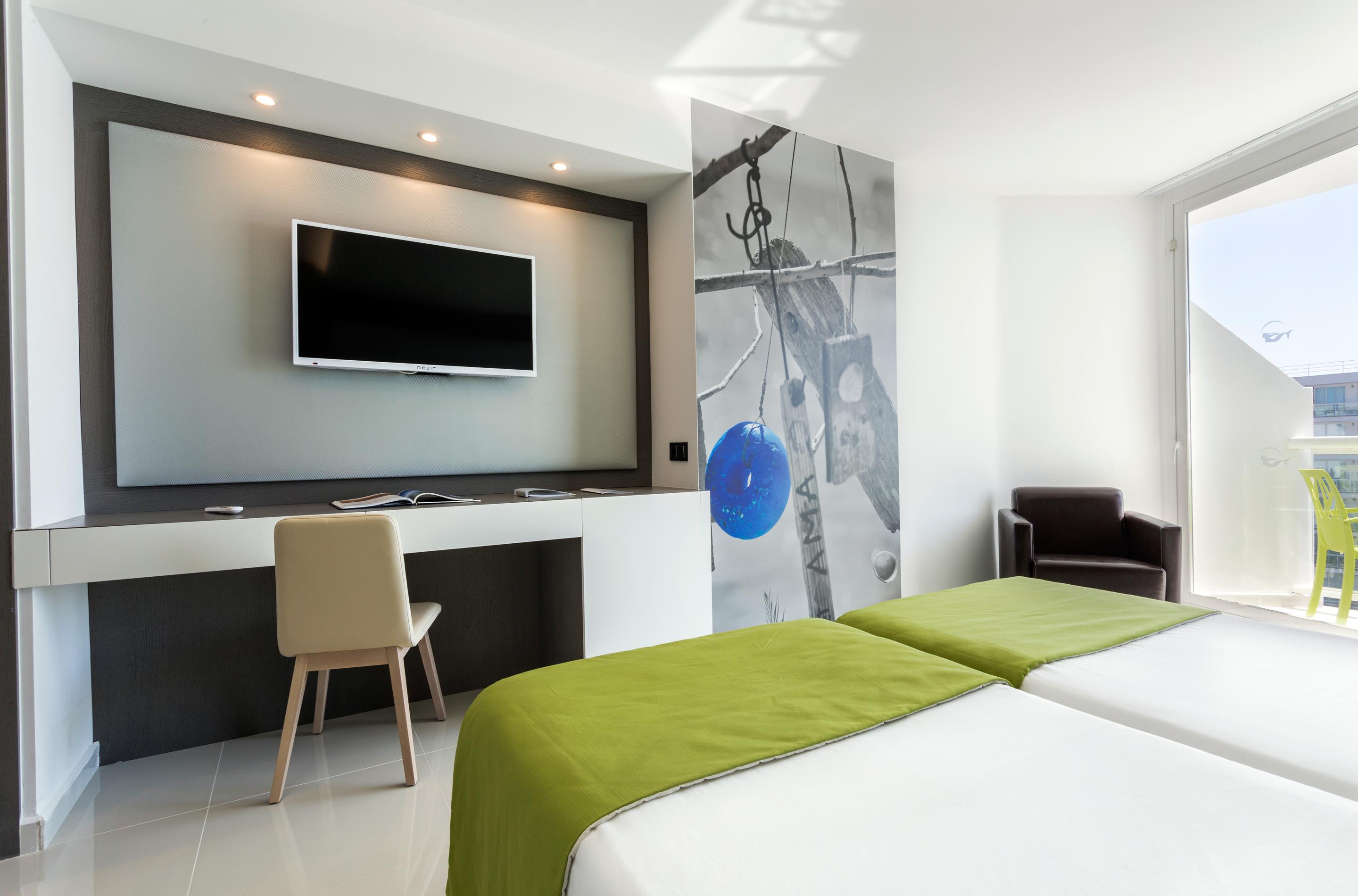 The Ibiza Twiins - 4* Sup Hotel Playa d'en Bossa Phòng bức ảnh