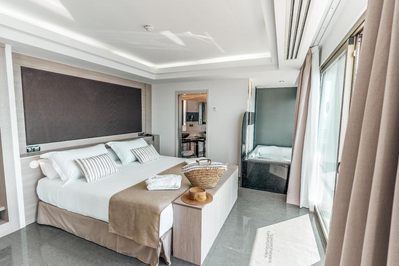 The Ibiza Twiins - 4* Sup Hotel Playa d'en Bossa Ngoại thất bức ảnh
