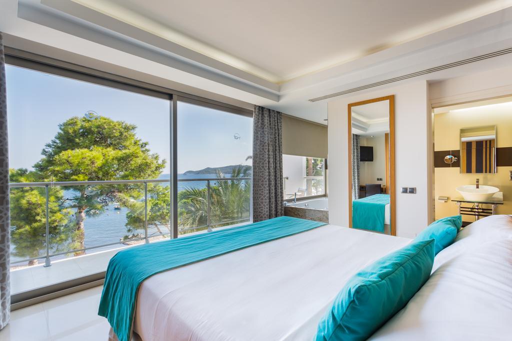 The Ibiza Twiins - 4* Sup Hotel Playa d'en Bossa Ngoại thất bức ảnh